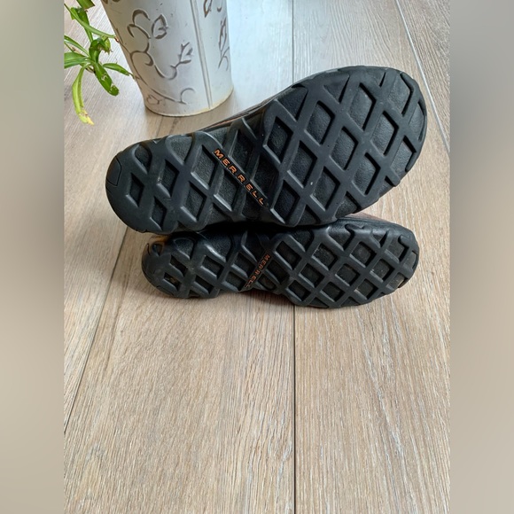 Merrell work/walking shoe - Picture 6 of 7